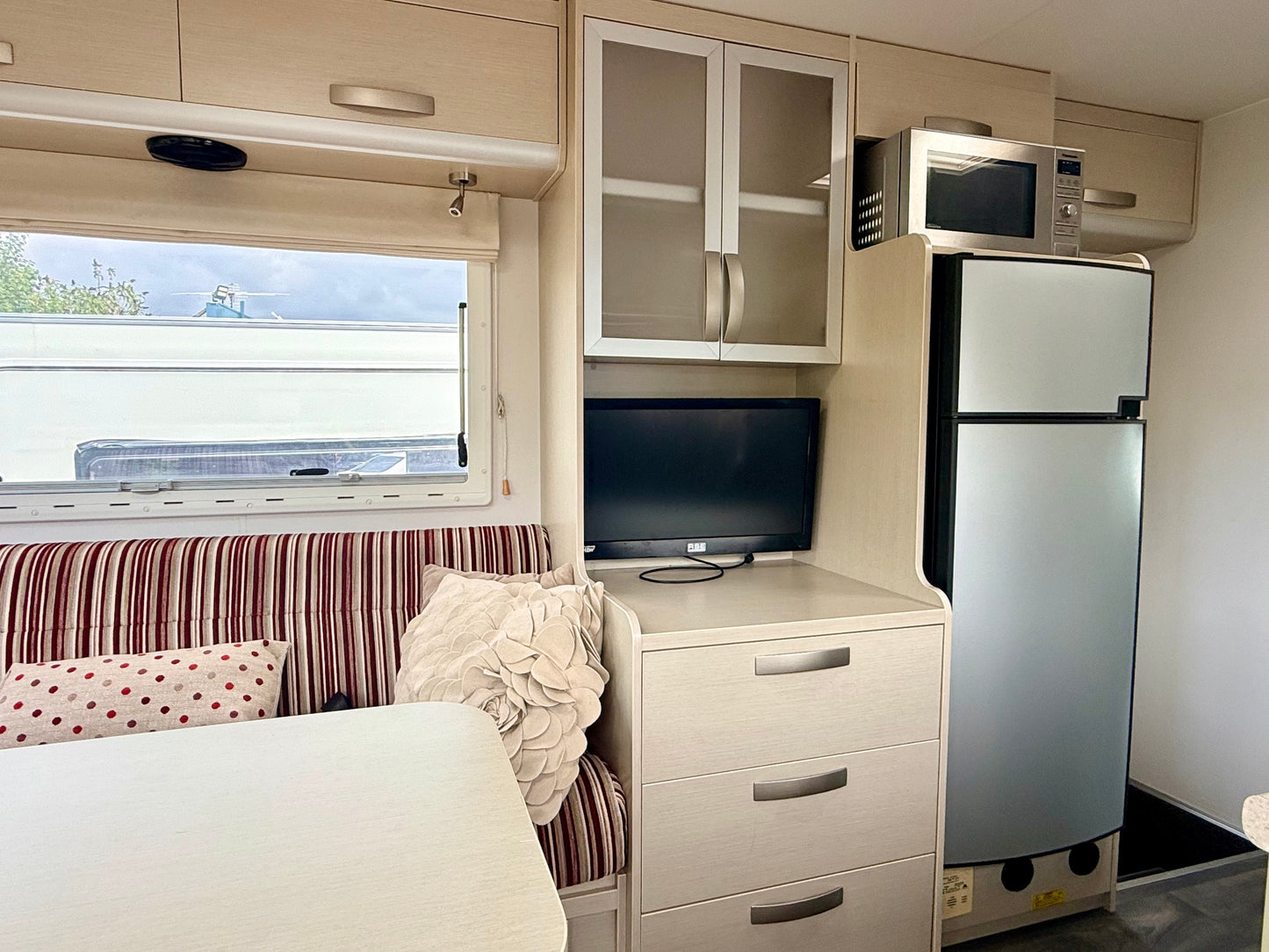 2014 Traillite Coromandel Mitsubishi Fuso Canter 4 berth