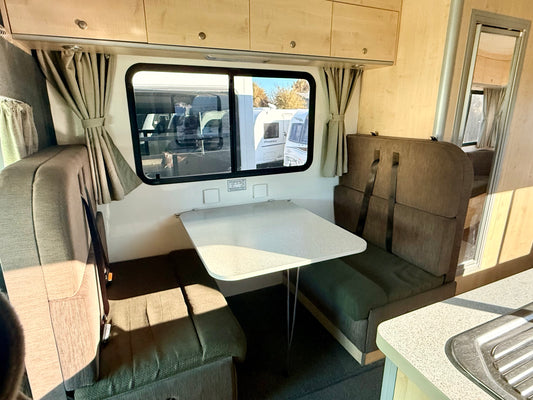 2015 Tavlor 6 Berth Mercedes-Benz Sprinter