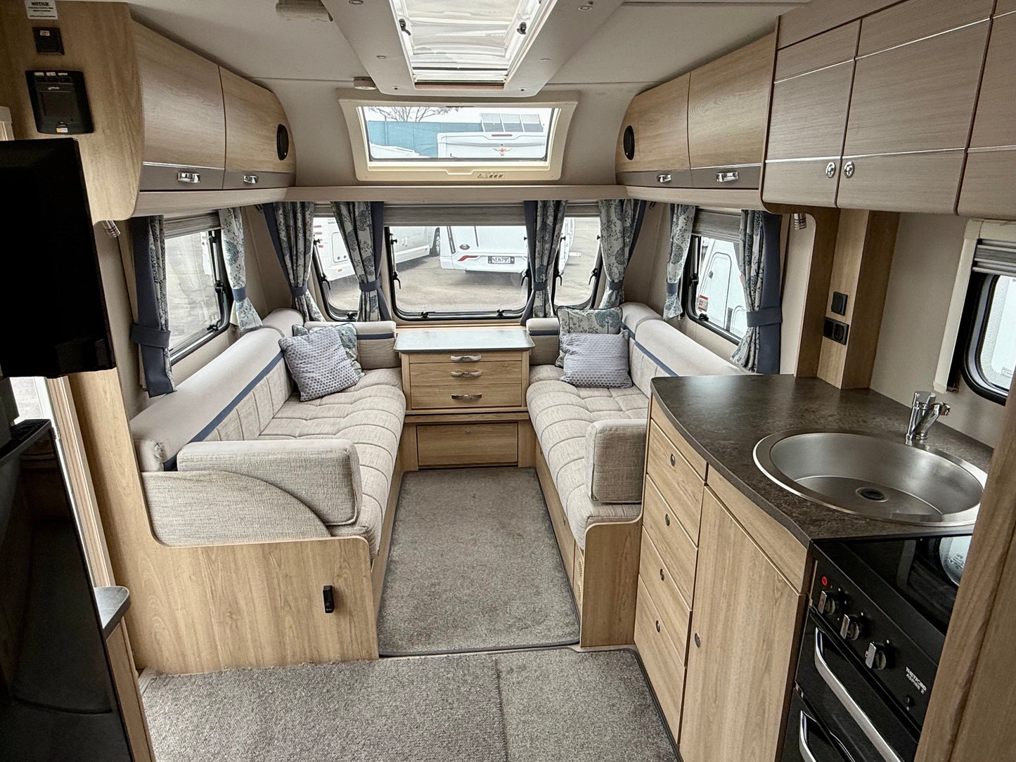 Elddis Chatsworth AlKo