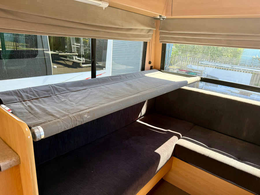 2010 Mitsubishi Canter 6 berth