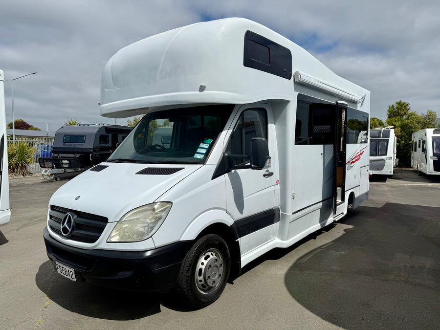 2010 United Alpha 4 4-berth Mercedes Benz