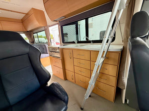 2010 United Alpha 4 4-berth Mercedes Benz