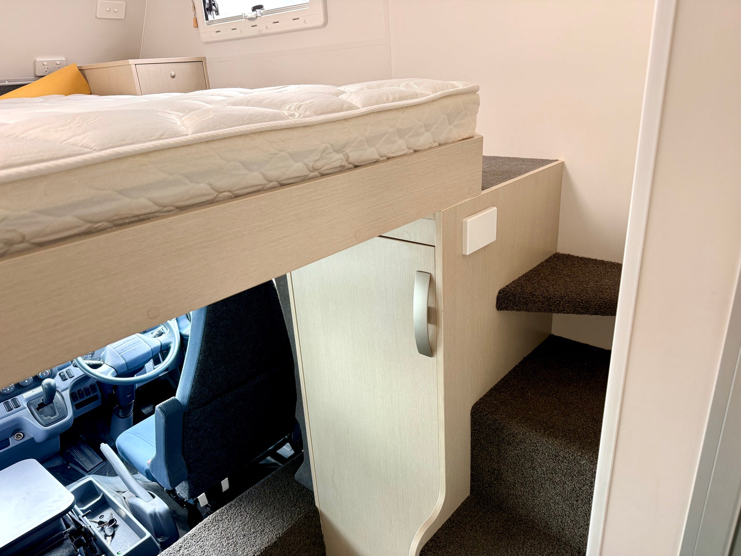 2014 Traillite Coromandel Mitsubishi Fuso Canter 4 berth