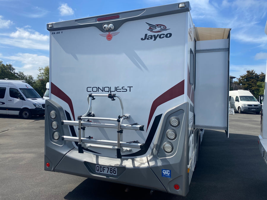 2017 Jayco Conquest FA 25-1 Slide-out 4 berth